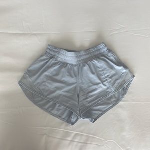 Size 2 Lulu Hotty Hot Shorts 2.5” inseam